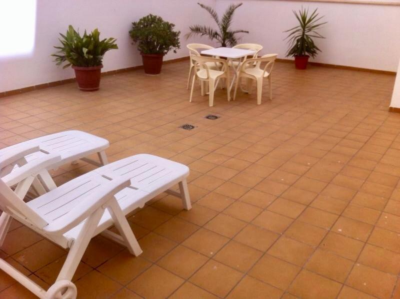APARTAMENTO CENTRO 3 HABITACIONES CON AIRE ACONDICIONADO A 150m DE LA PLAYA Peñíscola Exterior foto